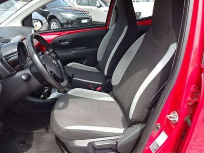 Toyota Aygo 1.0 VVT-i 69 CV 5 porte x-clusiv (9)