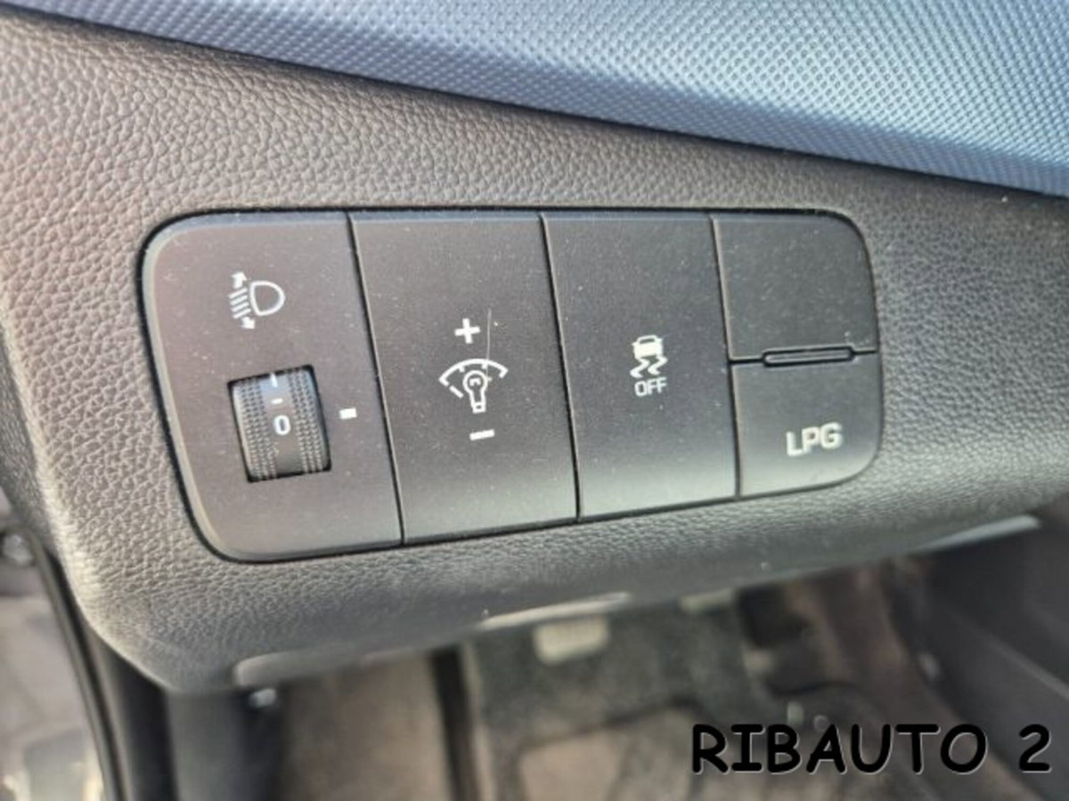 Hyundai i10 1.0 LPGI Econext Sound Edition (11)