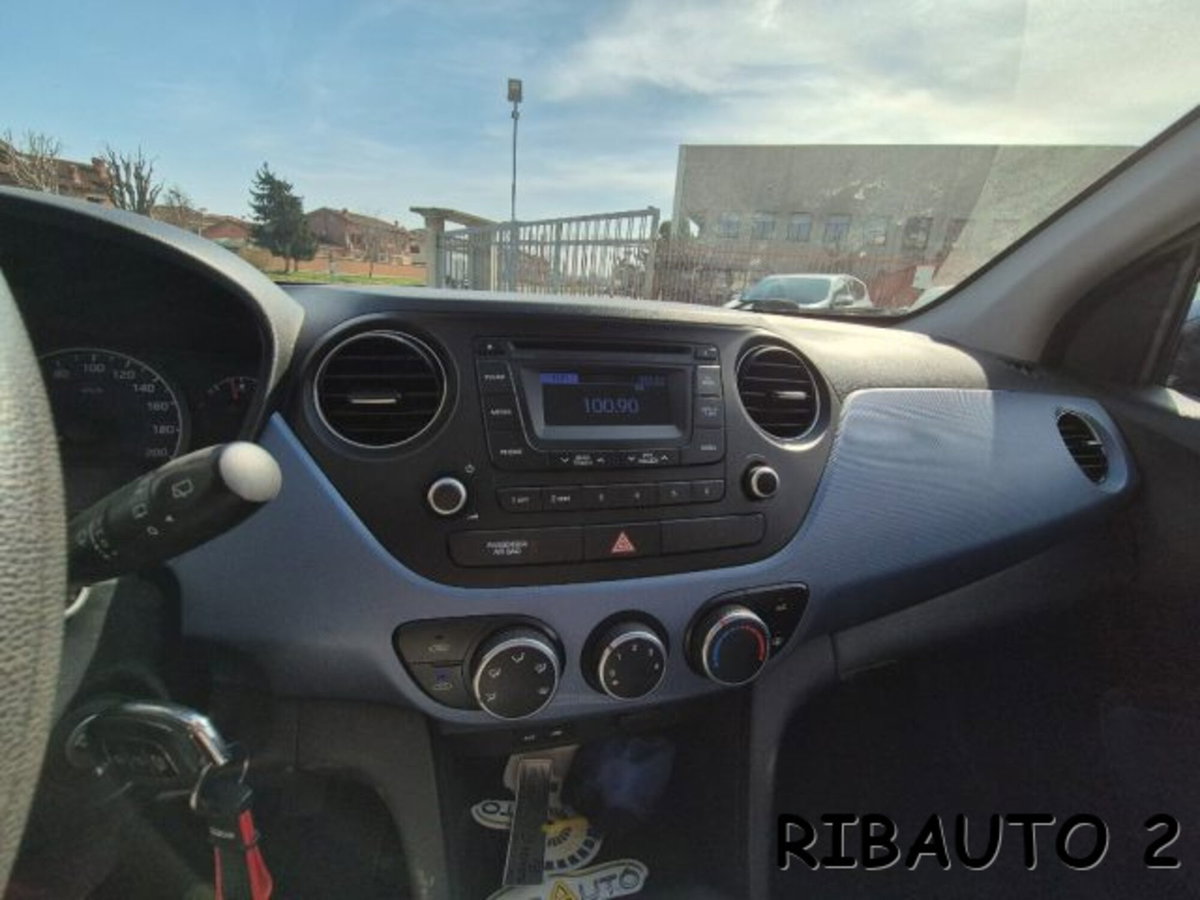 Hyundai i10 1.0 LPGI Econext Sound Edition (16)