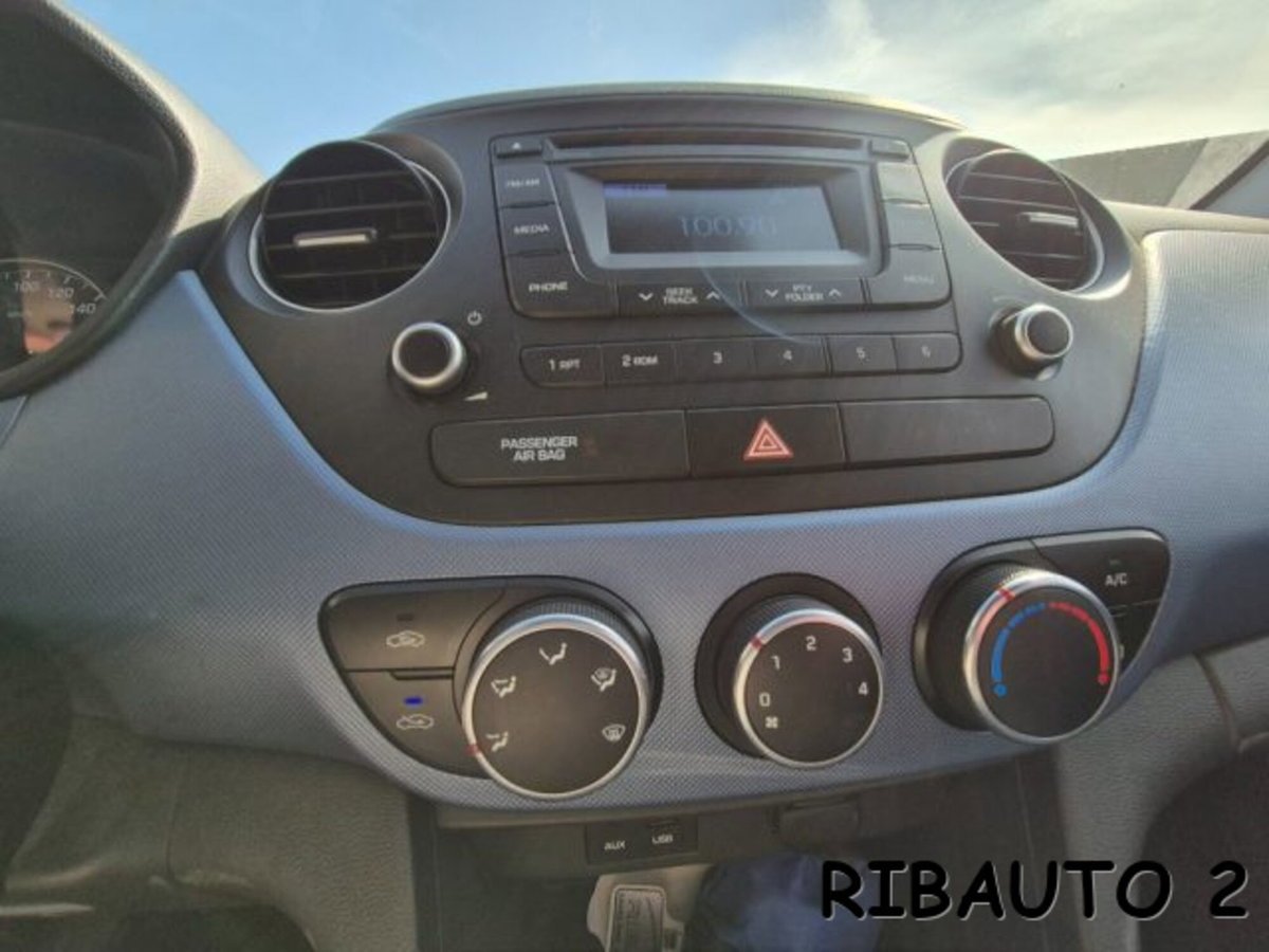 Hyundai i10 1.0 LPGI Econext Sound Edition (17)
