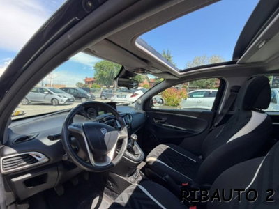 Lancia Ypsilon 1.3 MJT 16V 95 CV 5 porte S&S Platinum (9)