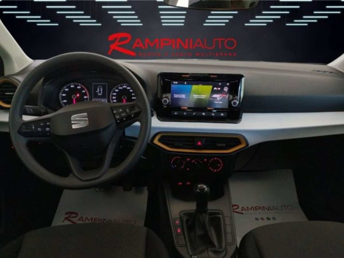 SEAT Ibiza 1.0 TGI 5 porte Business (12)