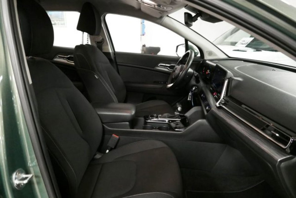 Kia Sportage 1.6 crdi mhev Business dct (12)