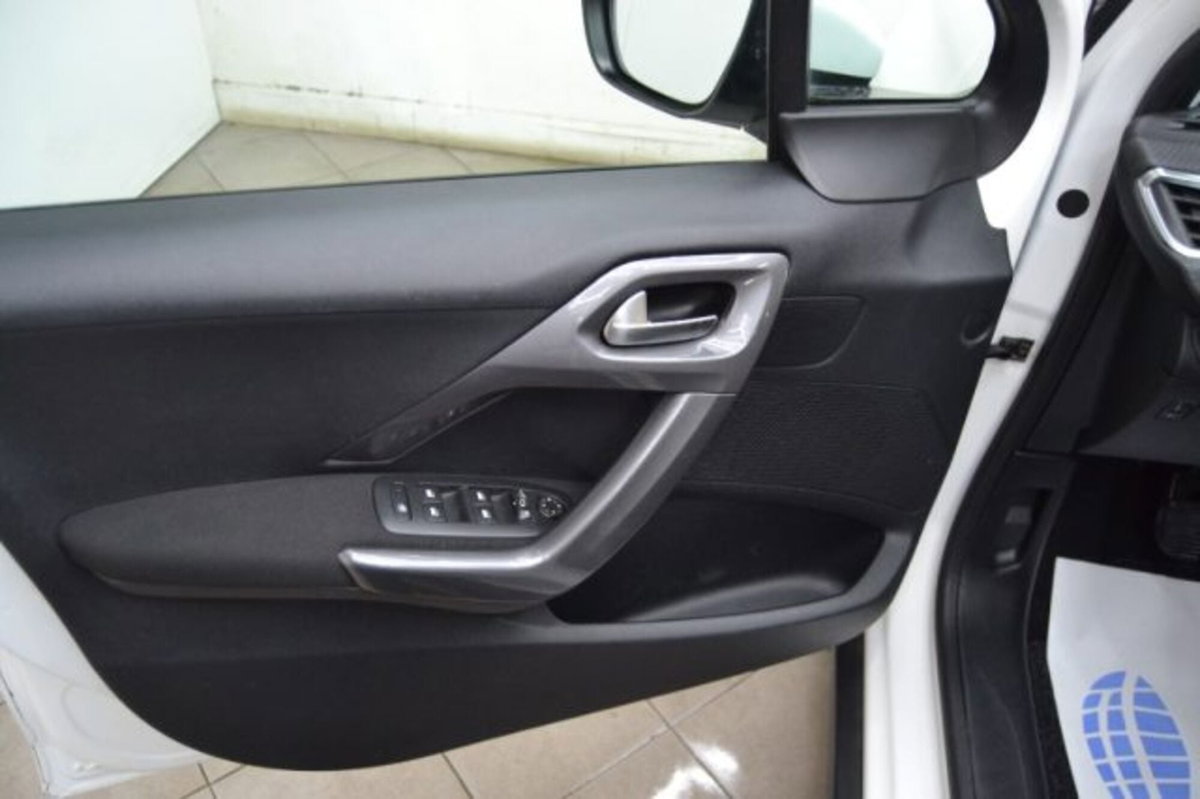 Peugeot 2008 75 Active (13)