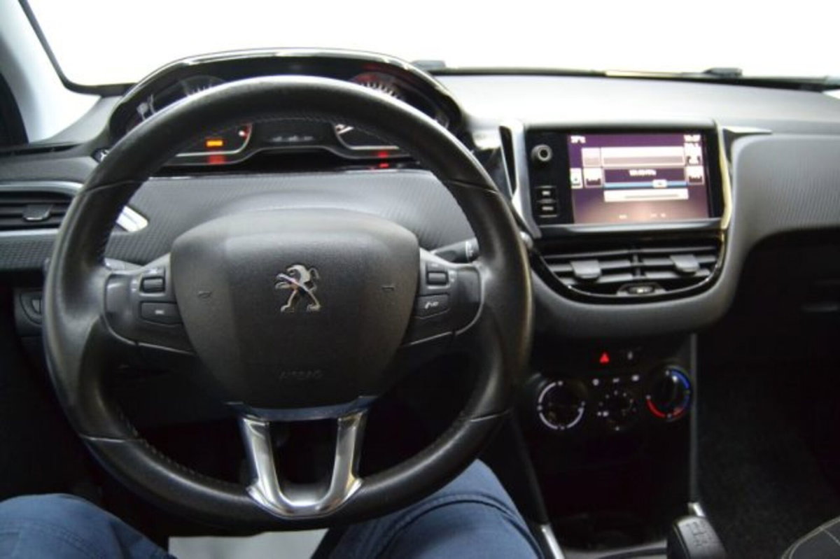Peugeot 2008 75 Active (14)
