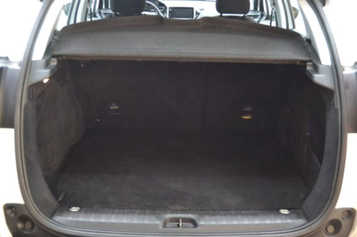 Peugeot 2008 75 Active (5)