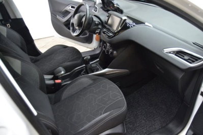 Peugeot 2008 75 Active (8)