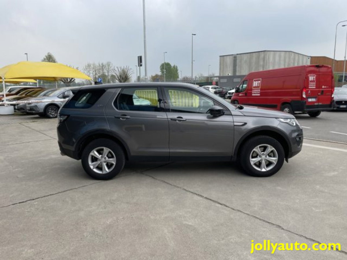 Land Rover Discovery Sport 2.0 TD4 180 CV SE (5)