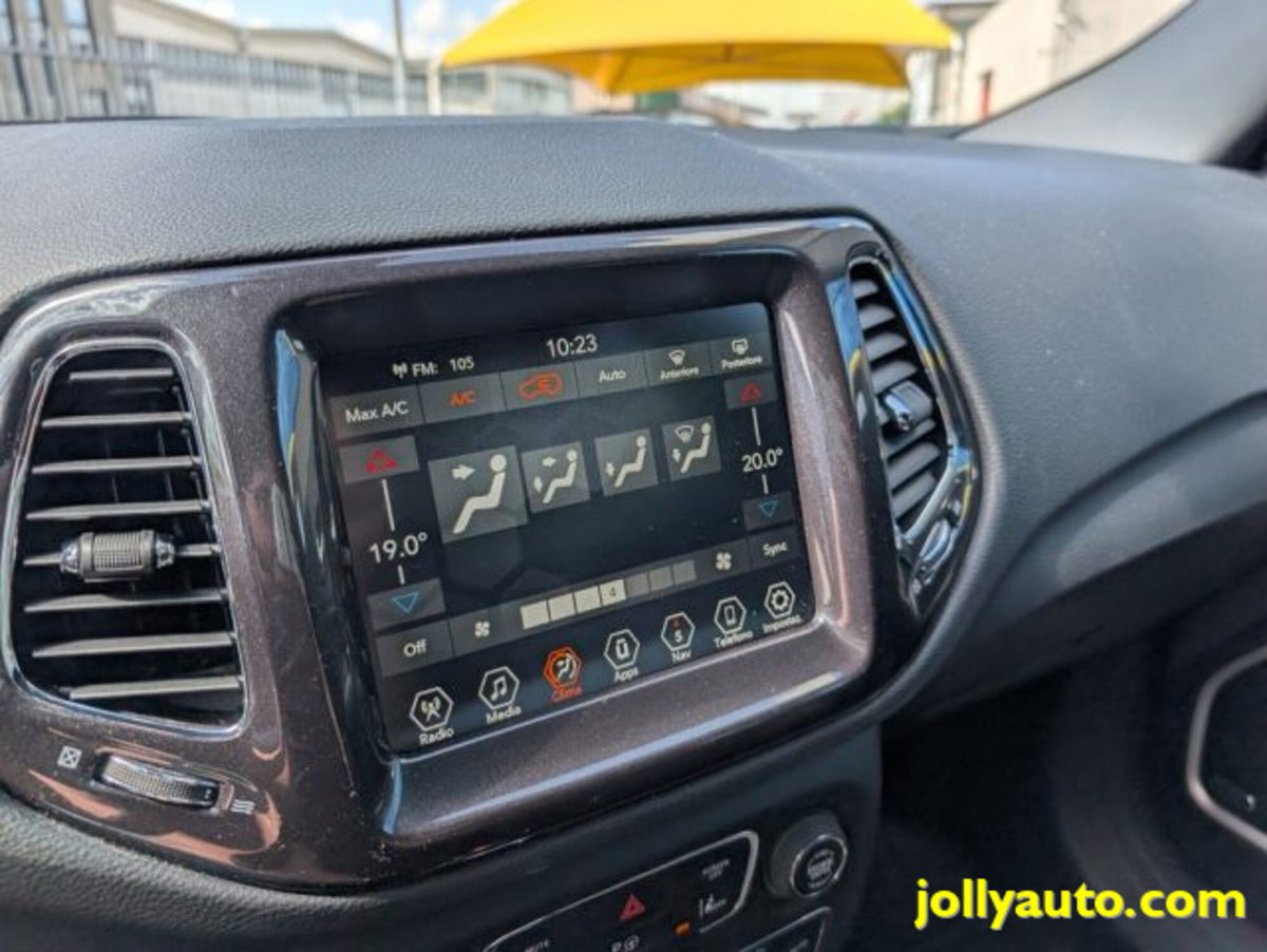 Jeep Compass 1.3 T4 240CV PHEV AT6 4xe S (16)