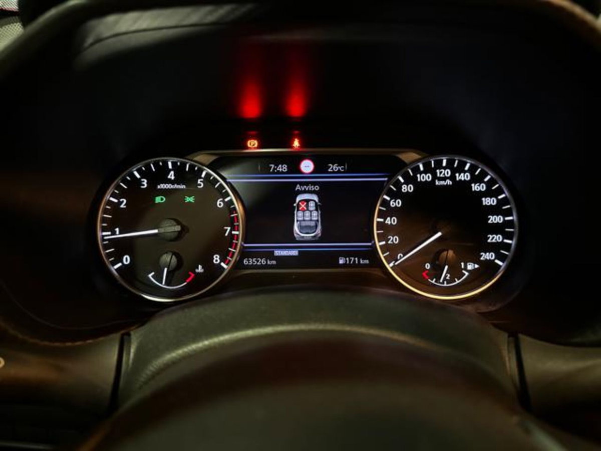 Nissan Juke 1.0 DIG-T 117 CV Tekna (13)