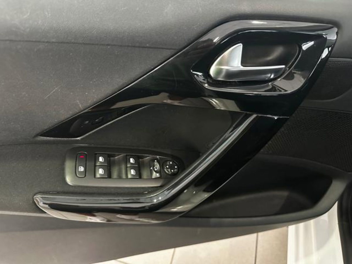 Peugeot 208 75 5 porte Allure (10)