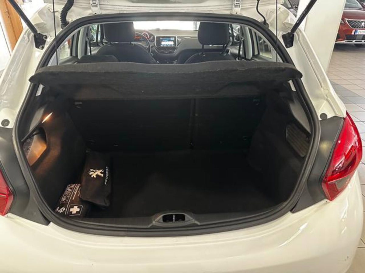 Peugeot 208 75 5 porte Allure (12)