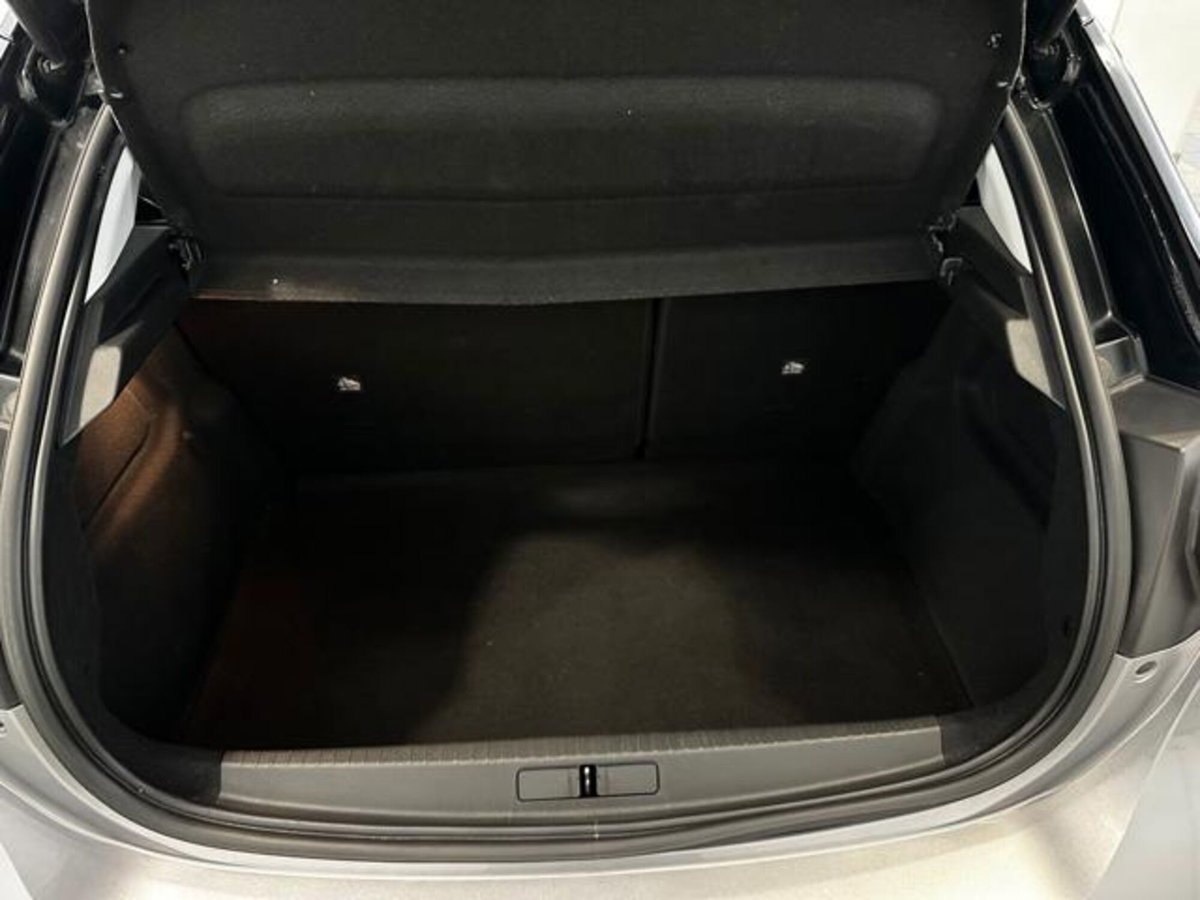 Opel Corsa 1.2 Design & Tech (13)