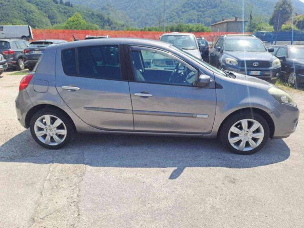 Renault Clio 1.5 dCi 75CV 5 porte 20th Anniversario (12)