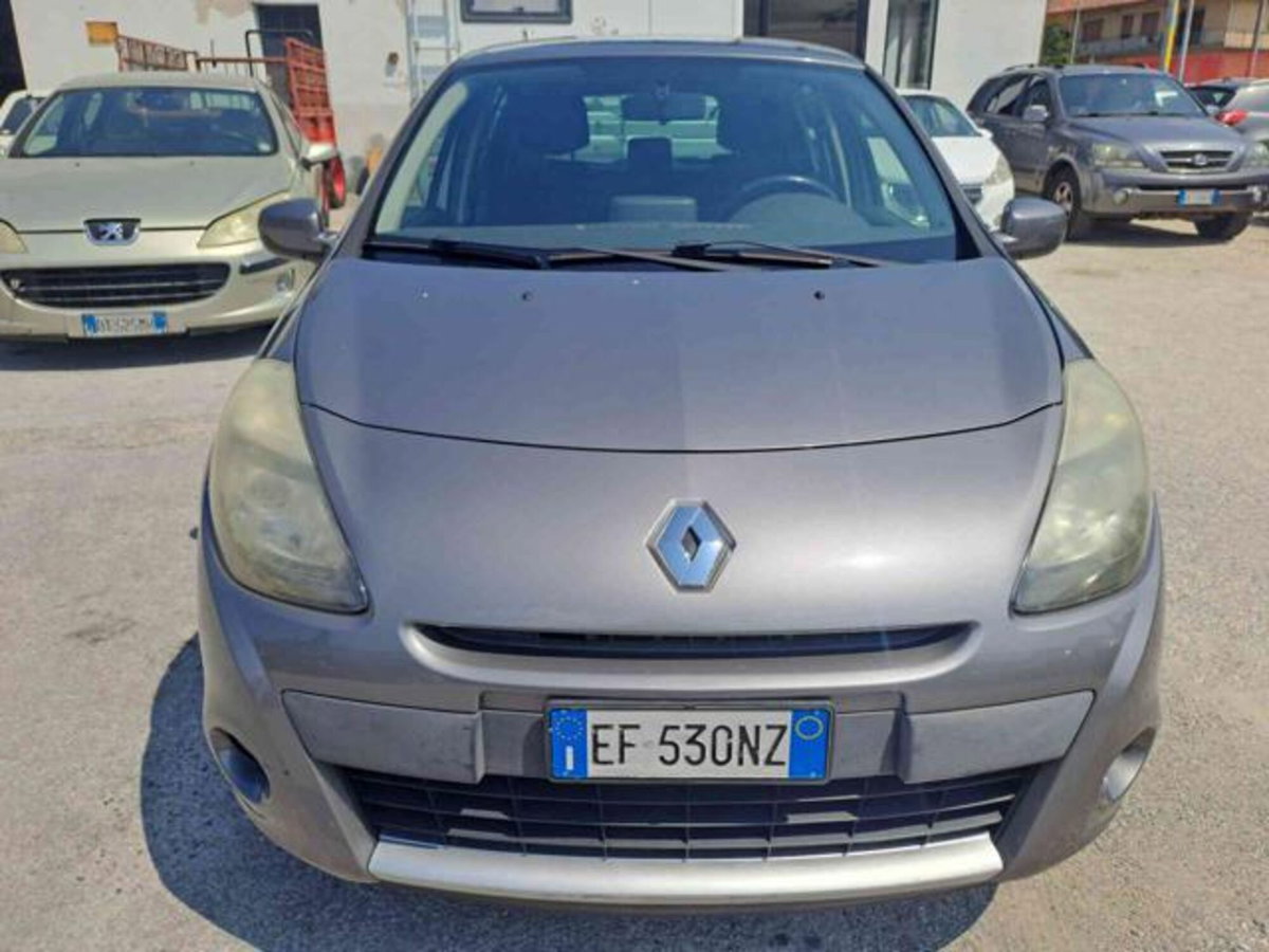 Renault Clio 1.5 dCi 75CV 5 porte 20th Anniversario (14)