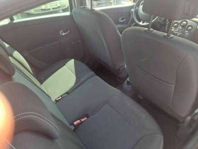 Renault Clio 1.5 dCi 75CV 5 porte 20th Anniversario (17)