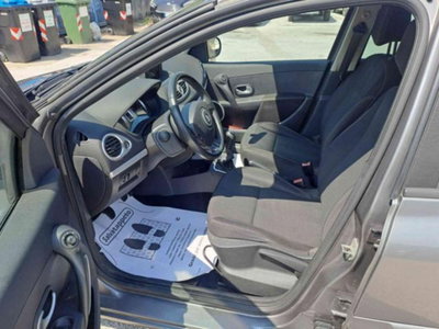 Renault Clio 1.5 dCi 75CV 5 porte 20th Anniversario (2)