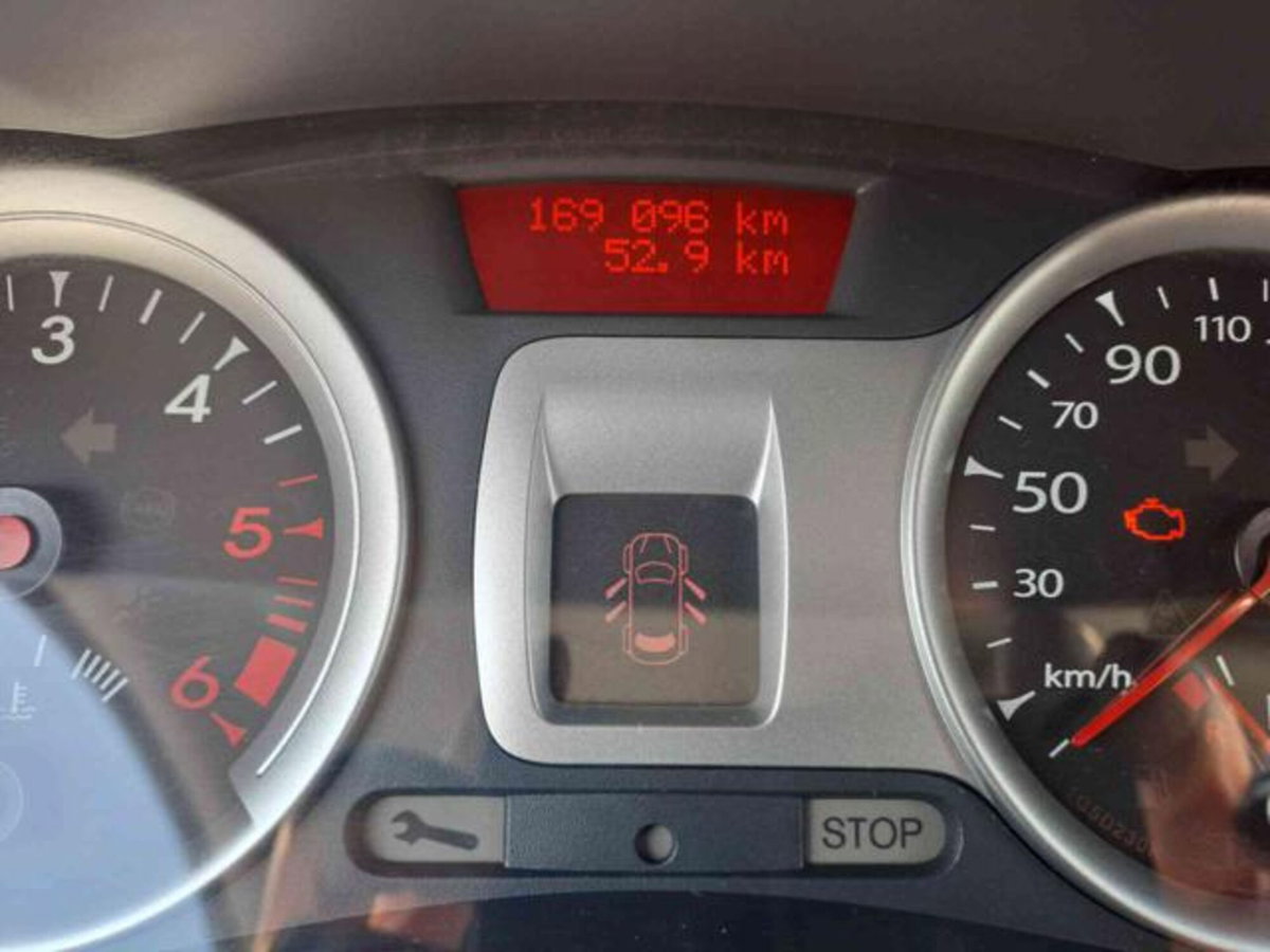 Renault Clio 1.5 dCi 75CV 5 porte 20th Anniversario (4)