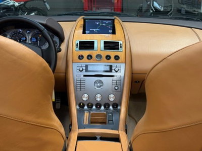 Aston Martin DB9 DB9 Volante (17)