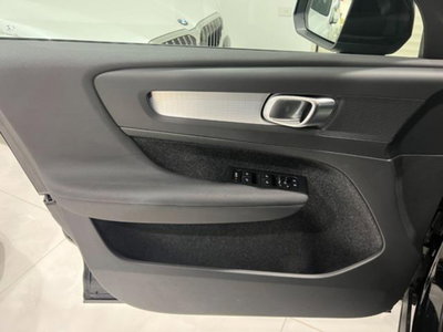Volvo XC40 B3 automatico Core (16)