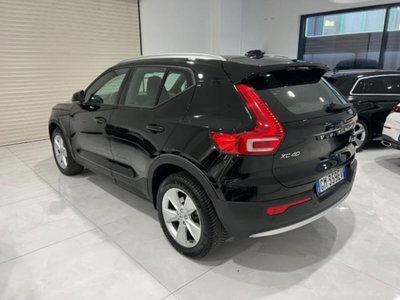 Volvo XC40 B3 automatico Core (4)