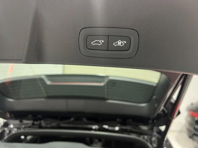 Volvo XC40 B3 automatico Core (5)