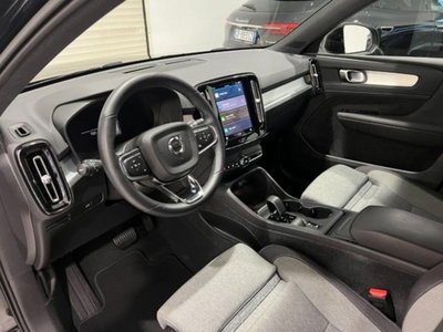 Volvo XC40 B3 automatico Core (7)