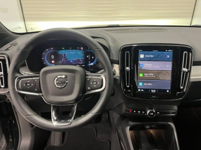 Volvo XC40 B3 automatico Core (9)