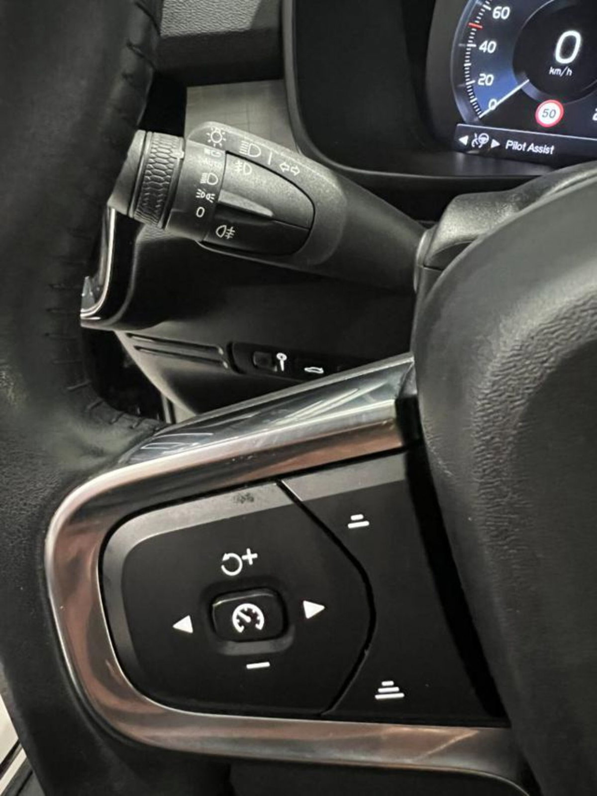 Volvo XC40 T4 Recharge Plug-in Hybrid Inscription Expression (12)