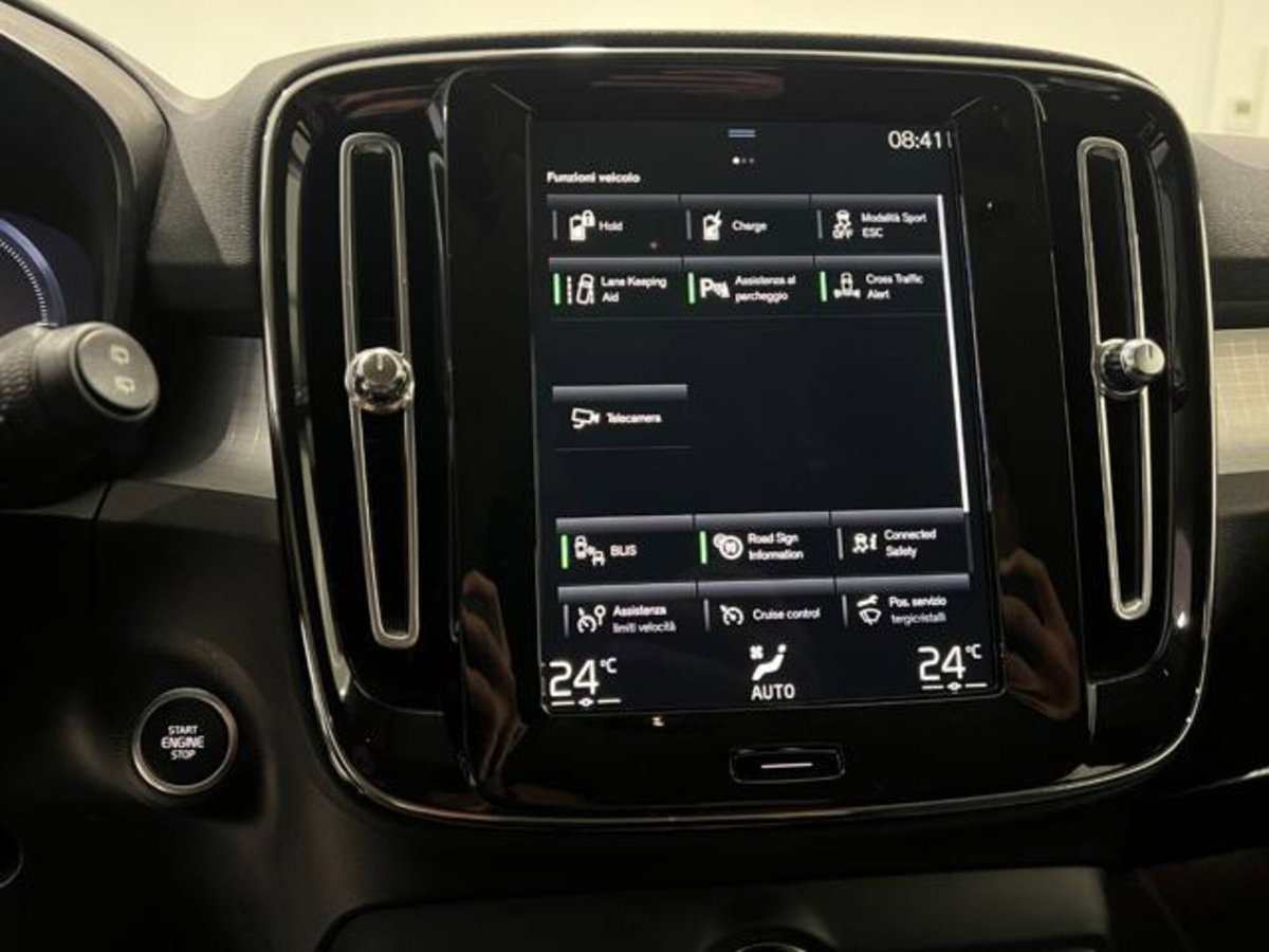Volvo XC40 T4 Recharge Plug-in Hybrid Inscription Expression (16)