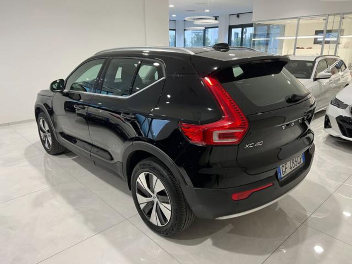 Volvo XC40 T4 Recharge Plug-in Hybrid Inscription Expression (4)