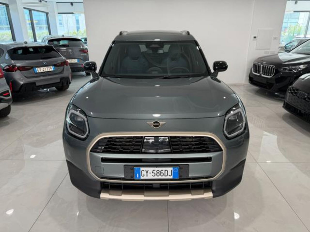 MINI Mini Countryman E Favoured (2)