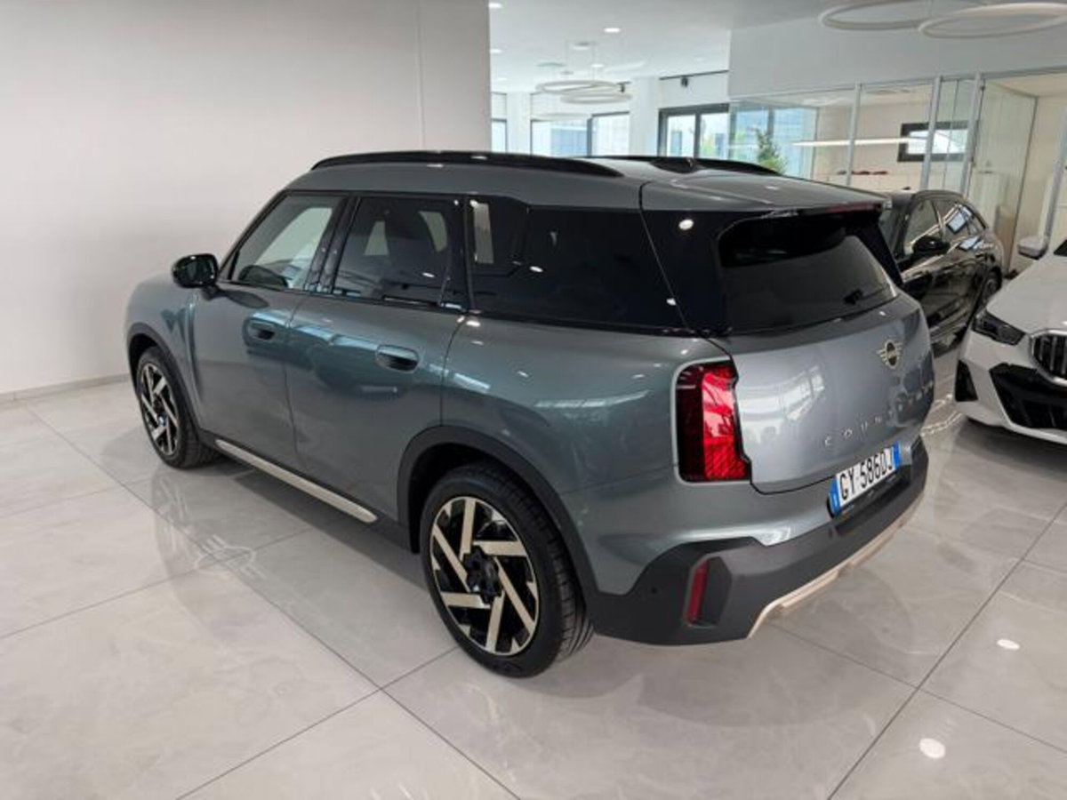 MINI Mini Countryman E Favoured (4)