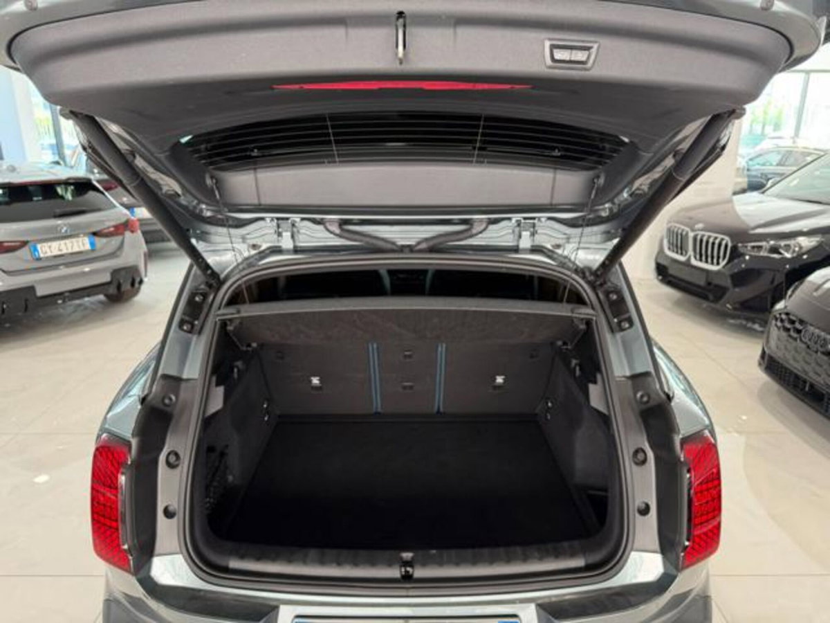 MINI Mini Countryman E Favoured (5)