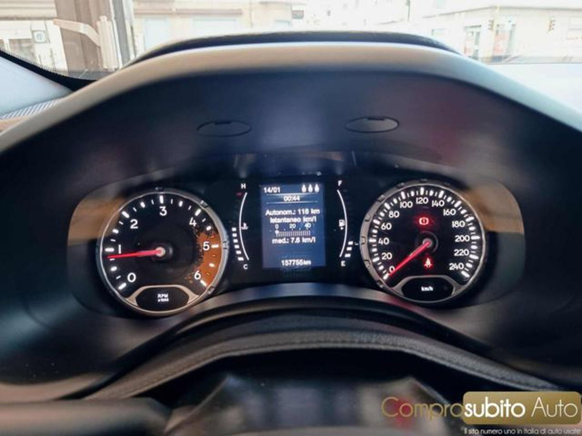 Jeep Renegade 2.0 Mjt 140CV 4WD Active Drive Limited (19)