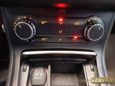 Mercedes-Benz Classe B 180 d Premium (17)