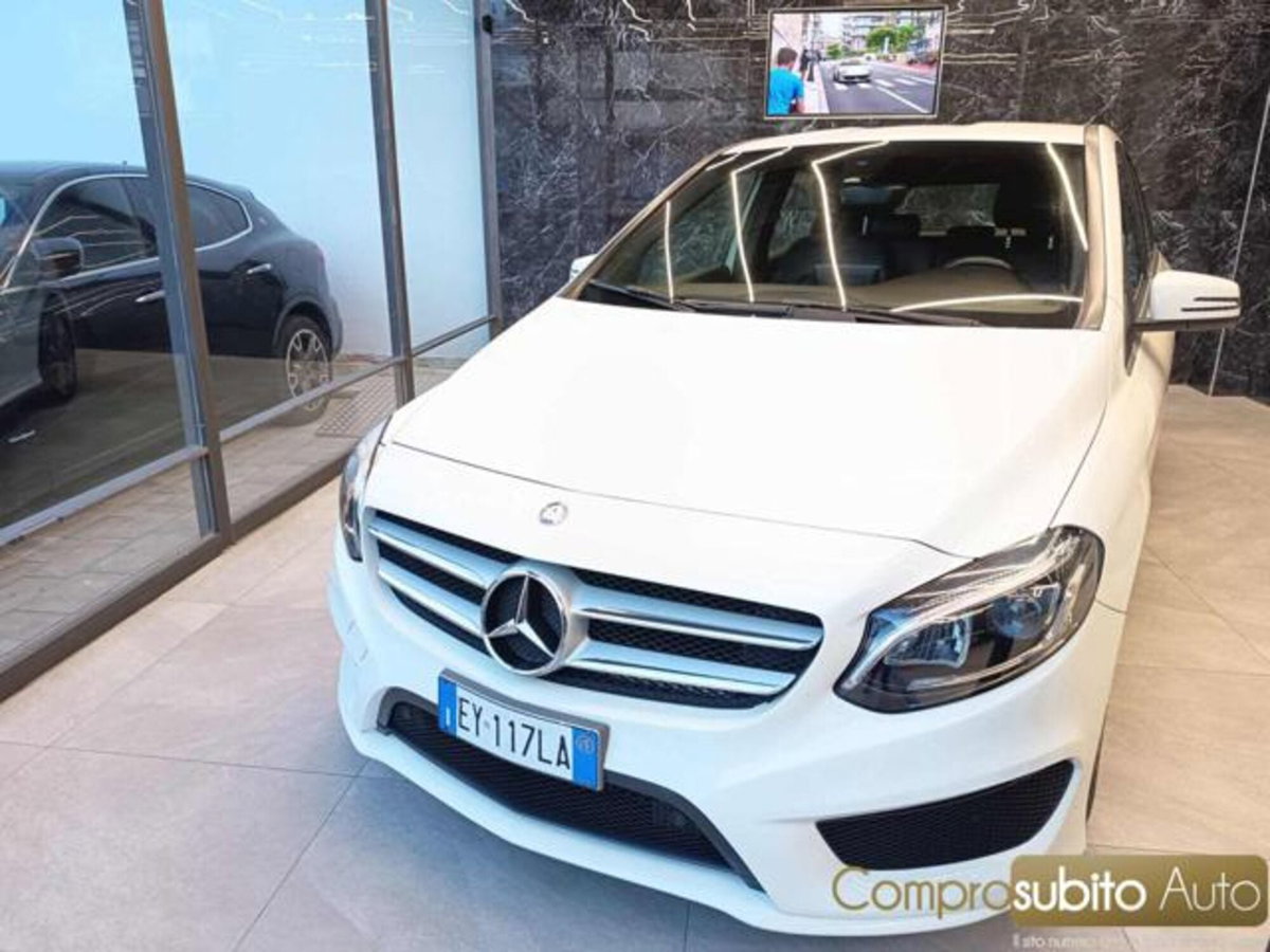 Mercedes-Benz Classe B 180 d Premium (2)