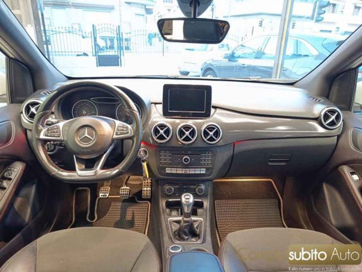 Mercedes-Benz Classe B 180 d Premium (20)