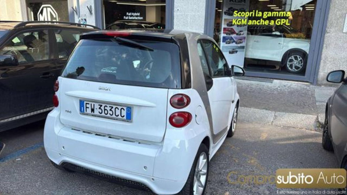 smart Fortwo 1000 52 kW MHD coupé passion (2)