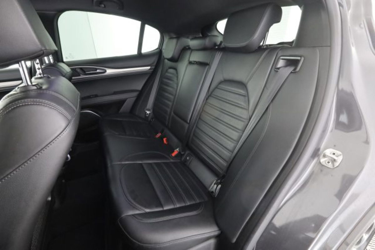 Alfa Romeo Stelvio Stelvio 2.2 Turbodiesel 210 CV AT8 Q4 Veloce (3)