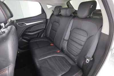 Mg ZS ZS 1.5 Luxury (3)