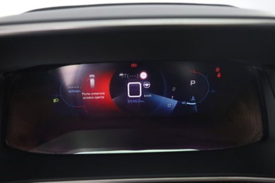 Peugeot 2008 BlueHDi 130 S&S EAT8 Allure Pack (7)
