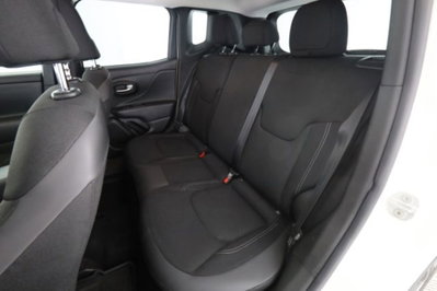 Jeep Renegade 1.3 T4 DDCT Limited (3)