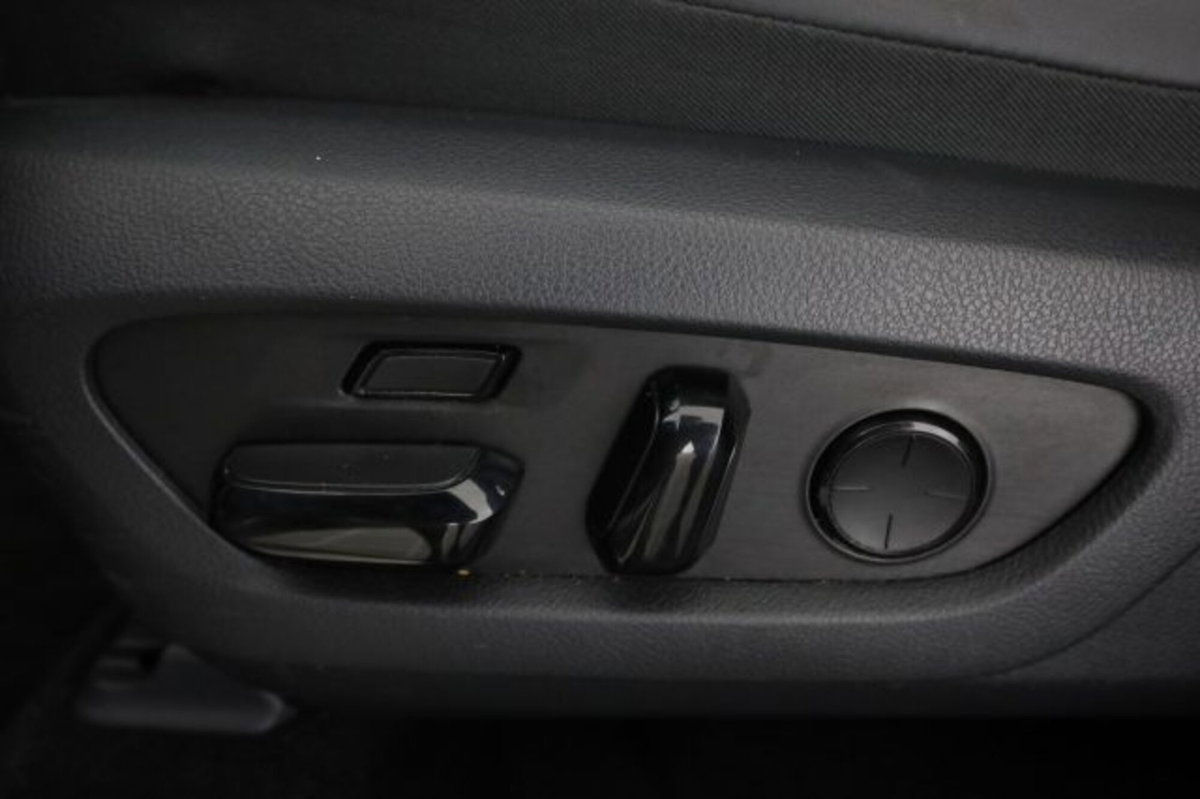 Lexus RX L Hybrid Luxury (16)