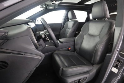 Lexus RX L Hybrid Luxury (2)