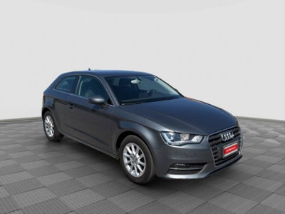 Audi A3 1.6 TDI Young (7)