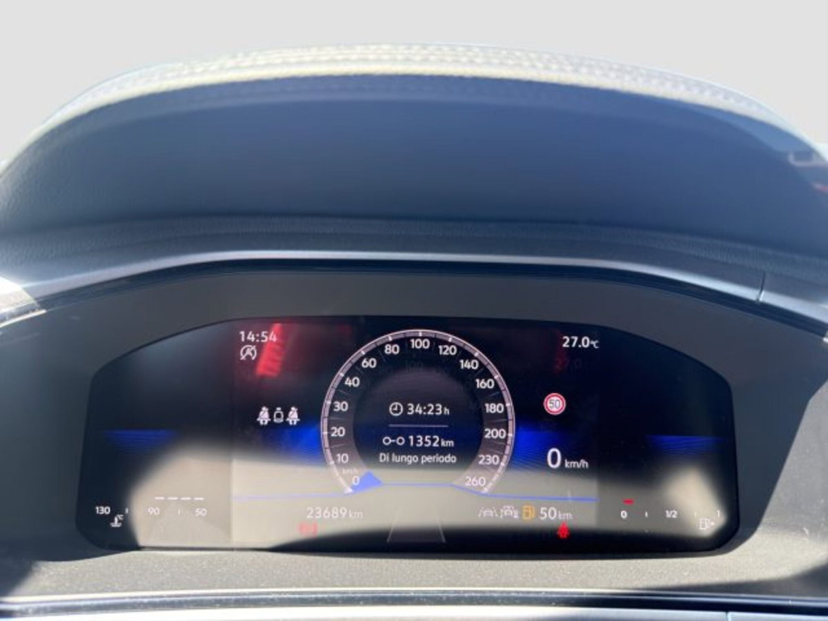 Volkswagen T-Roc 1.0 tsi Edition 115cv (14)
