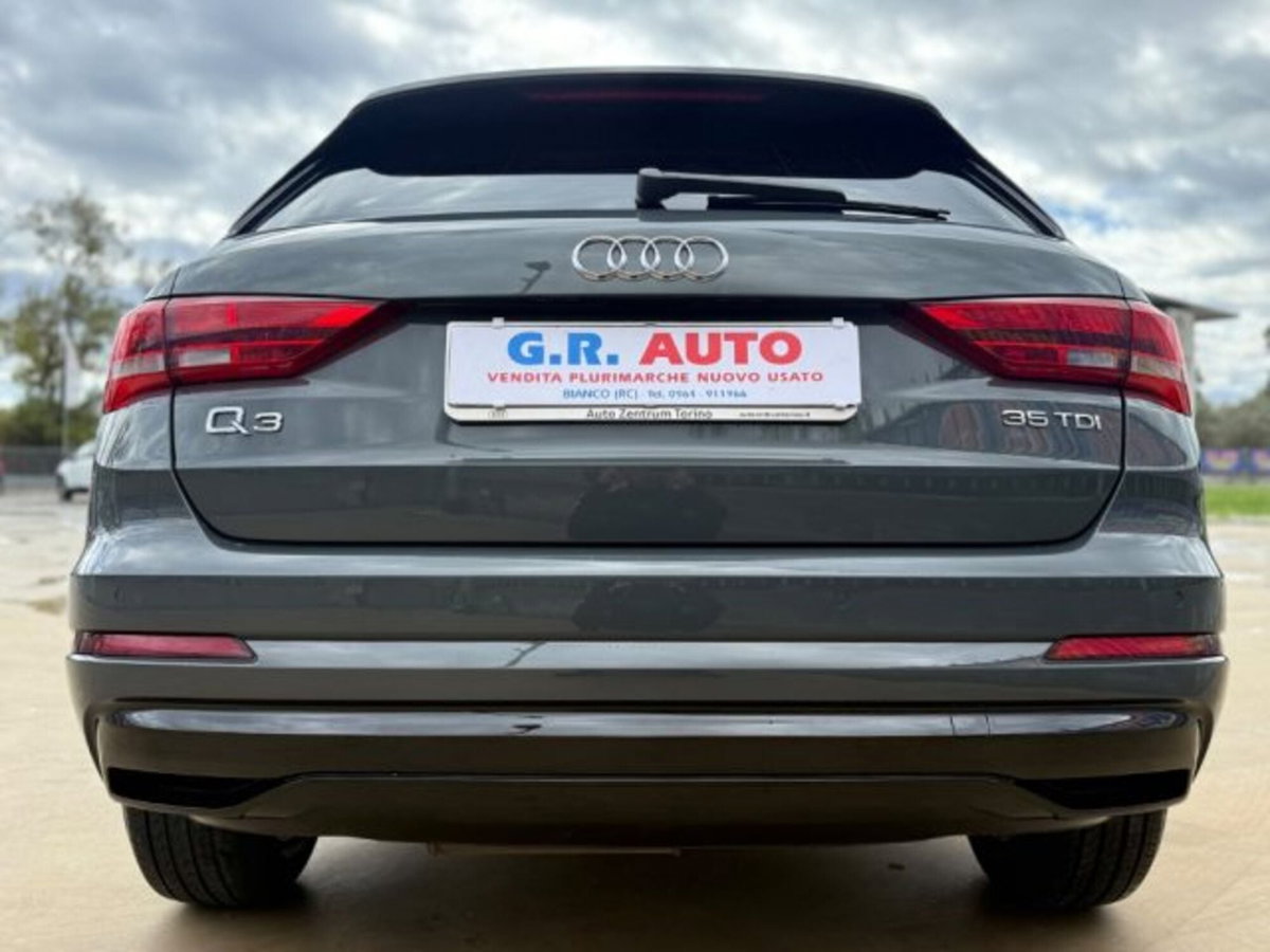 Audi Q3 35 TDI Business (5)