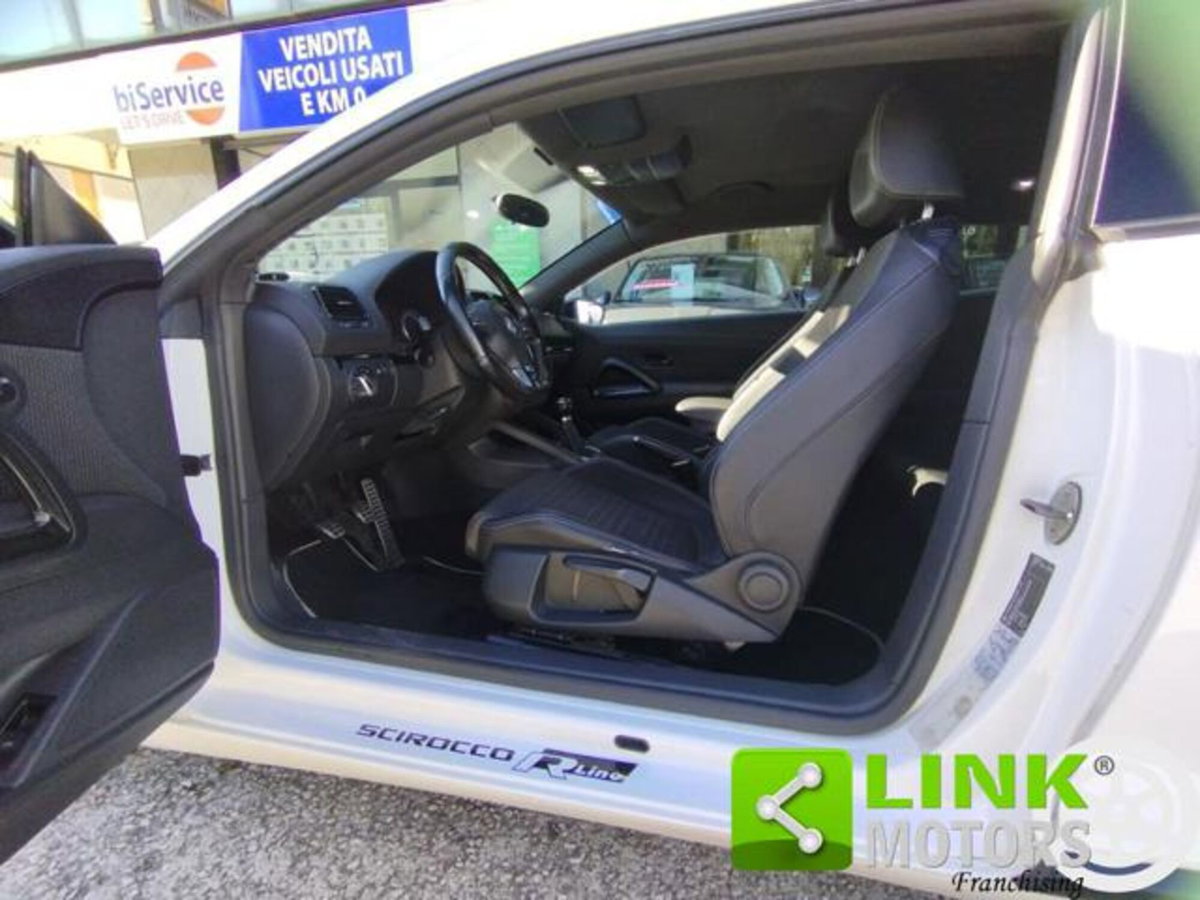 Volkswagen Scirocco 2.0 TDI 170 CV DPF (4)