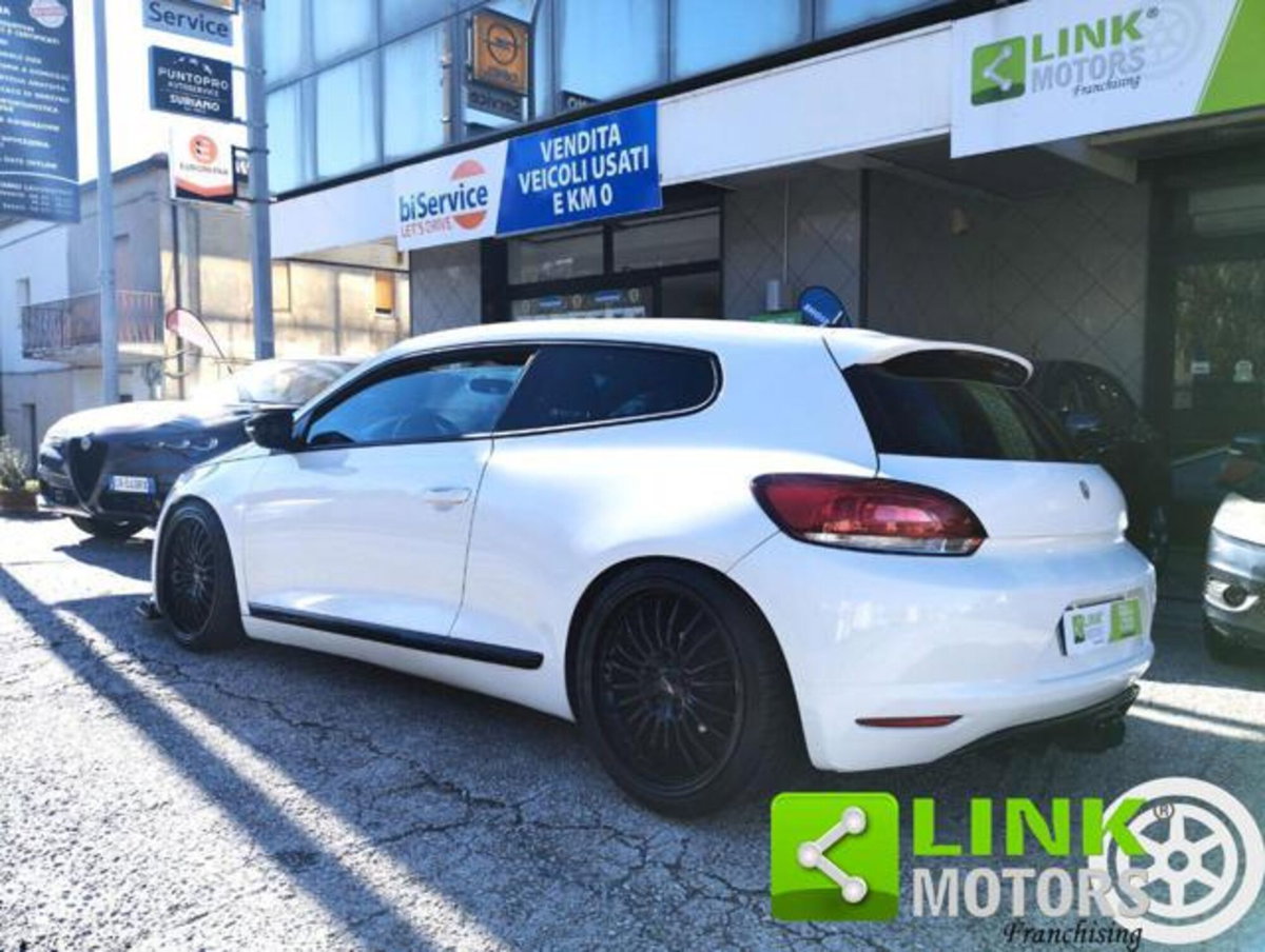 Volkswagen Scirocco 2.0 TDI 170 CV DPF (9)